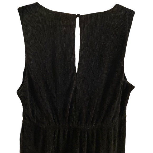 Torrid Size 1 Gauzy Crinkle Tea Length Dress in Black - Picture 2 of 3